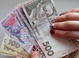 За год зарплаты украинцев увеличились на 20%