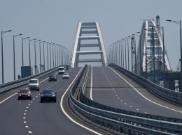 Движение по «Керченскому мосту» под угрозой из-за сползания грунта