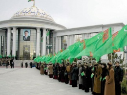 Туркменским студентам под расписку запретили веселиться