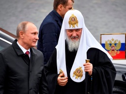 Путинский патриарх Кирилл огорошил россиян: "обувка от Gucci и сумки Louis Vuitton"