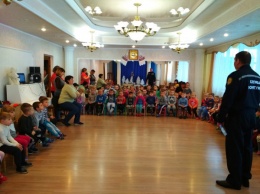 В Криворожском районе дошкольников обучали правилам пожарной безопасности