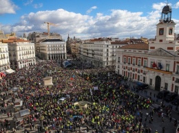 В Мадриде вспыхнули массовые протесты из-за низких пенсий: впечатляющие фото и видео
