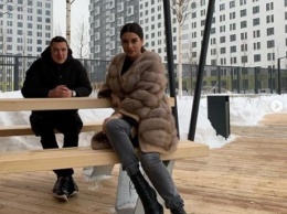 «Мусорная королева»: Ксения Бородина предлагает поклонникам купить квартиры возле самой большой в Европе мусорной свалки