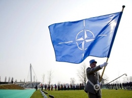 ''Линия пройдена!'' Македония и НАТО подписали историческое соглашение