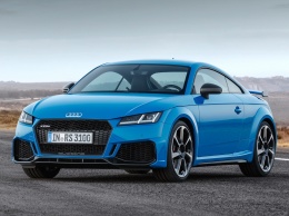 Представлены обновленные "заряженные" купе и родстер Audi TT RS