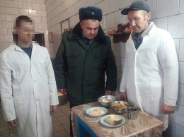 В одной из колоний на Николаевщине показали чем кормят заключенных