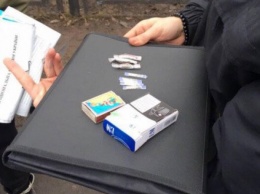 Криворожанин прятал наркотики в сигаретных пачках и спичечных коробках. Не помогло
