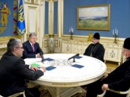 Порошенко поблагодарил епископов УПЦ в США за помощь в создании независимой украинской церкви