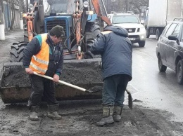 С подрядчика, который слишком медленно делал дорогу в Николаеве, взыскали 128 тысяч гривен
