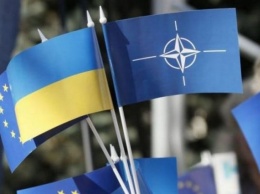 США поддерживают курс Украины в НАТО и ЕС - посольство