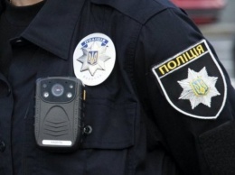 Сам продал и потребовал взятку: во Львове поймали на горячем полицейского-наркодилера