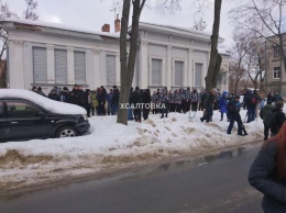 В Харькове пикетируют консульство России