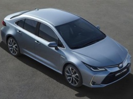 Новая «Королла» со старым мотором: Toyota Corolla едет в Россию