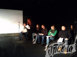 На сцене херсонского драмтеатра читали пьесы молодых драматургов