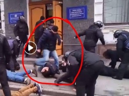 Присягнувших хунте киевских ментов снова подставили - как во времена Майдана