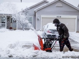 Снегопад оставил без света более 50 тысяч человек в США