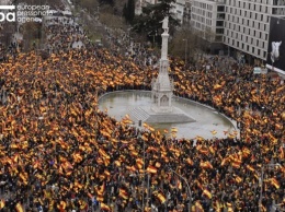 В Мадриде многотысячный митинг против диалога с Каталонией