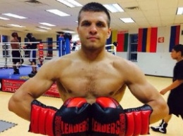 Николаевский боксер-средневес Деревянченко очередной бой проведет 13 апреля в Миннеаполисе