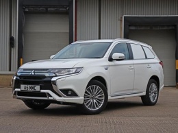 Представлен двухместный фургон Mitsubishi Outlander