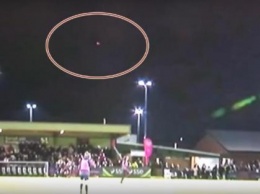 В Лондоне во время футбольного матча появился инопланетный НЛО