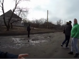 Водители Запорожской области намерены привлечь к ответственности виновных за ямы на дорогах