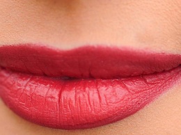 "Горят губы": о чем говорит примета