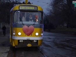 Как по Николаеву в День святого Валентина «Трамвайчик влюбленных» катался