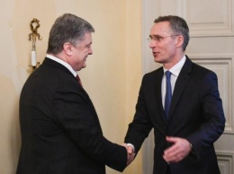 Порошенко обсудил со Столтенбергом противодействие РФ в Черном и Азовском морях