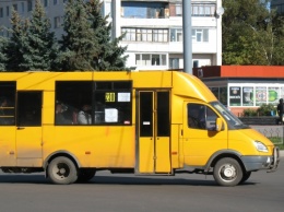 В Запорожье водитель маршрутки был вынужден высадить всех пассажиров