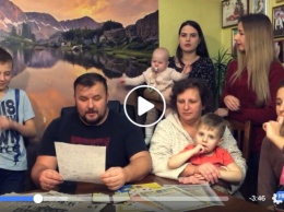 Многодетная семья из Николаева дарит Порошенко свой микроавтобус, поскольку не может его растаможить