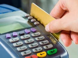 Visa и MasterCard готовят изменения, которые больно ударят по карману: ждем повышения цен