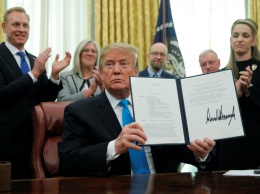 Президент Трамп подписал указ о создании Космических войск США