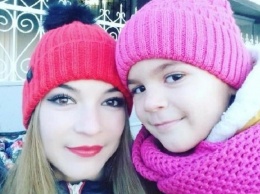Мама с дочкой: под Одессой уже три дня ищут пропавшую девушку и ее ребенка