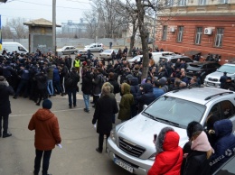 Два месяца без денег, или Почему сторонники Минздрава «взломали» Одесский медуниверситет (фото)