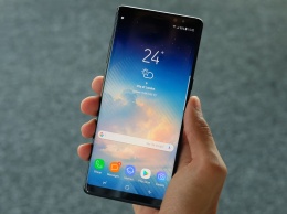 Гигантские смартфоны Samsung заменят мини-планшеты: характеристика гаджетов