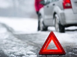 Последствия снегопада и метели: в Одессе за день произошло более 50 аварий