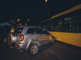 На Теремках водителя разбил инсульт за рулем