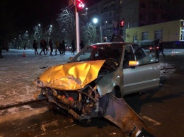 В Измаиле легковое авто протаранило патруль полиции, два копа в больнице. Фото