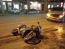 Аварии в Одессе: на Ришельевской сбили мотоциклиста, а на Транспортной наехали на мужчину