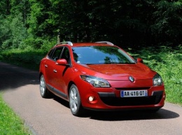 Стоит ли покупать: О плюсах и минусах «сарая» Renault Megane рассказал автовладелец