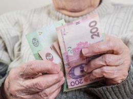 В Кабмине уточнили, на сколько в среднем вырастут пенсии с марта