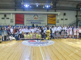 В Одессе определились чемпионы первой школьной баскетбольной лиги