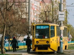 26 февраля режим работы троллейбусов нескольких маршрутов и трамваев будет сокращен