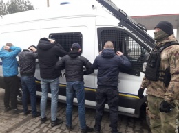 Остановленные полицией титушки должны были перекрыть трассу Одесса-Киев, чтобы "качнуть" облавтодор
