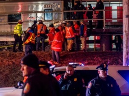 В США два пассажирских поезда протаранили авто, есть погибшие