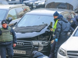 В Киеве взорвали автомобиль Турчинова