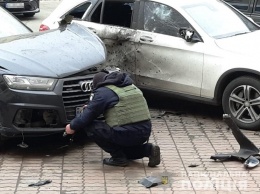 Взрыв в Киеве: автомобиль принадлежал Турчинову
