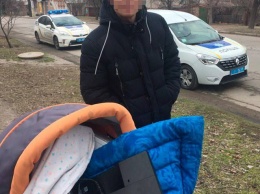 В Запорожье "вора-домушника" задержали с детской коляской