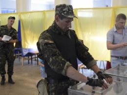 Спецагитация не проводится, примут решение сами: Наев рассказал как будут голосовать военные в районе ООС