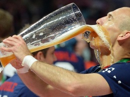 РУСАДА запретило спортсменам ускорять допинг-тест с помощью пива